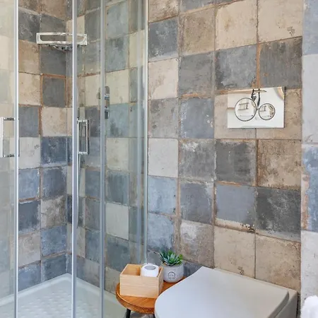 G&g Garden - Con Ampio Terrazzo Esterno By Followgreenhouserome Apartment Rom